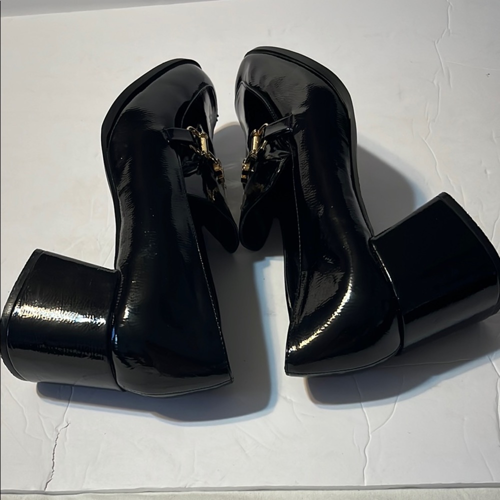 Stylish Black Patent Loafers with Gold Buckle - Picture 4 of 8